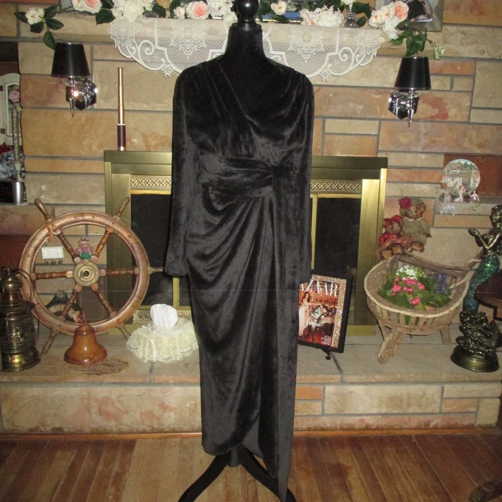 Catherine D'Lish Plush Gown